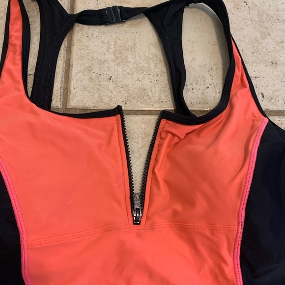 Roots Black & Coral Zip-Front One-Piece Swimsuit - Size 16 - Picture 2 of 8